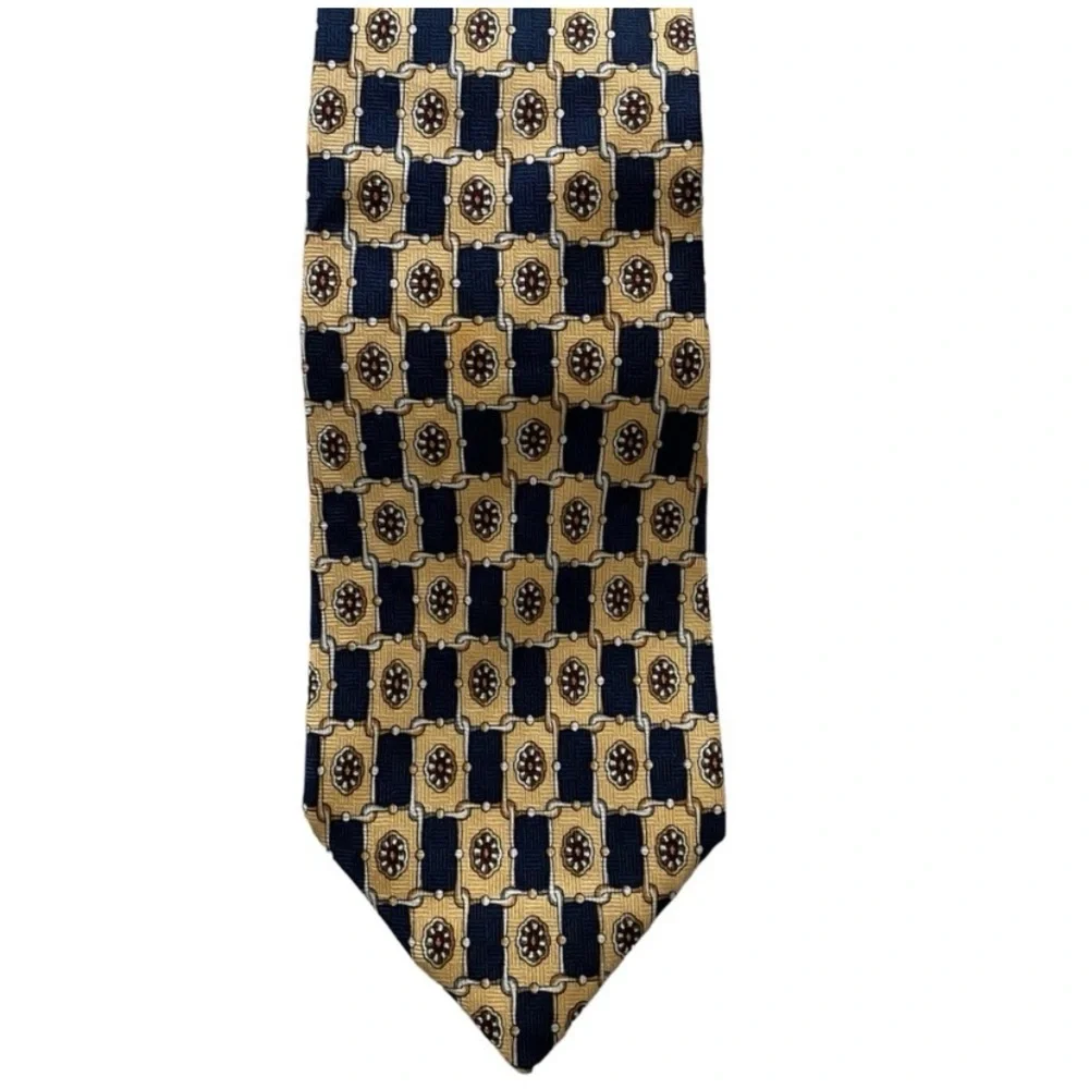 Daniel Hechter 100% silk tie Elegant Navy and Gold Men's Tie
